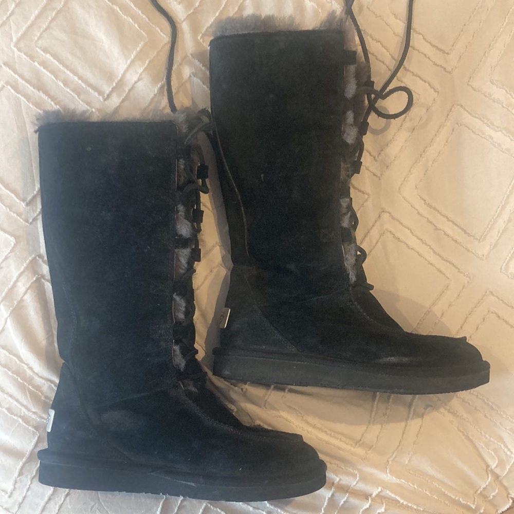 Good condition ugg boots - Picture 3 of 6